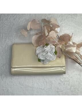 Frenchy of California Handbag Crossbody Womens Cream Ivory Leather USA Wallet